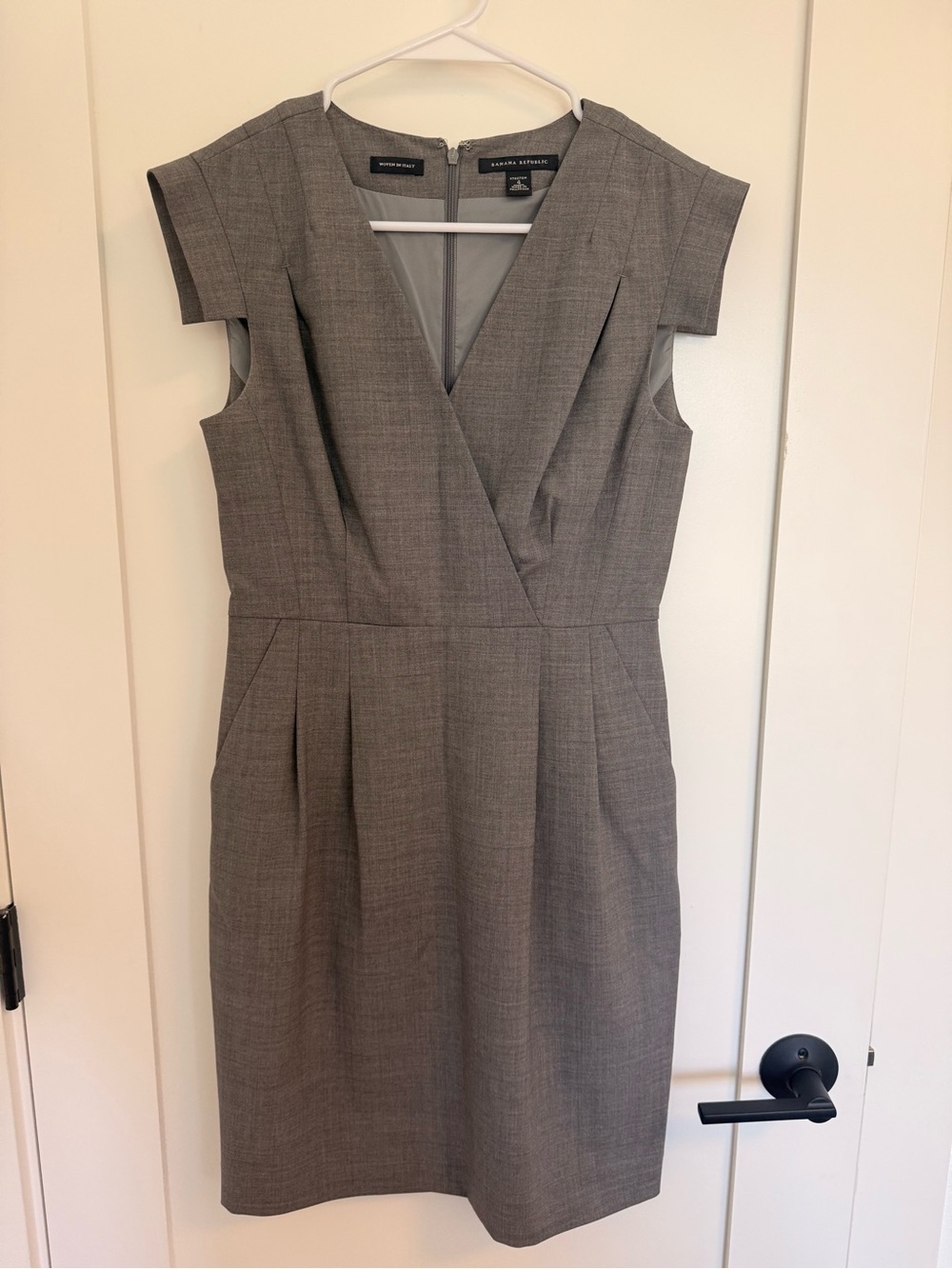 Banana Republic Gray Cap-Sleeve Sheath Dress